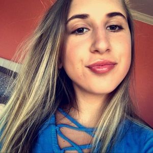 Meet your Posher, Sarina